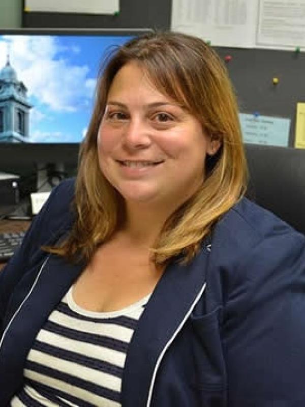 Jaclyn Schildkraut picture