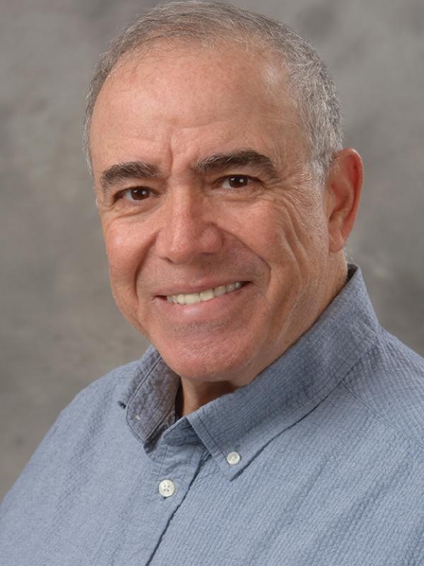 Professional head shot Rachid Manseur
