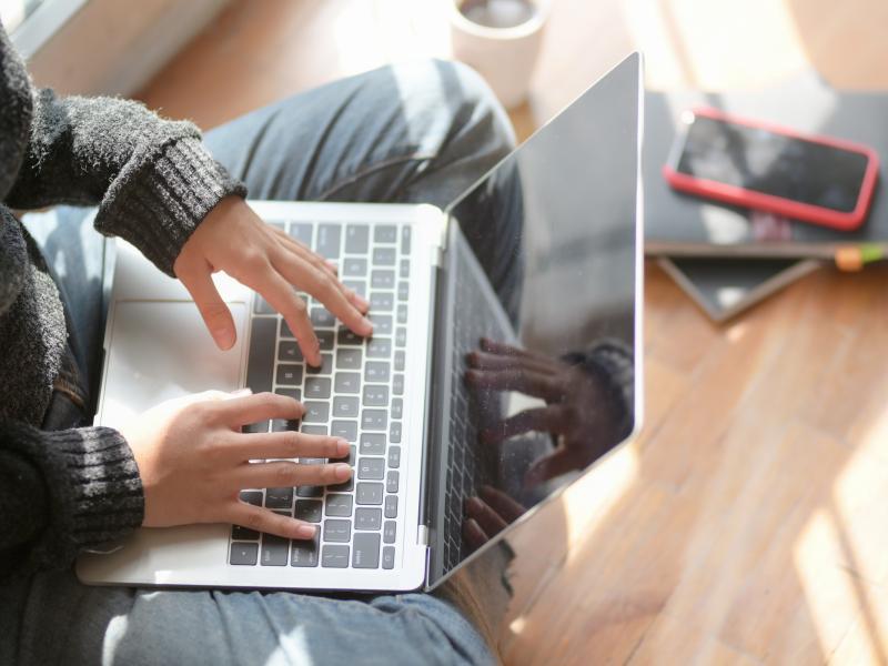 Online - Computer
