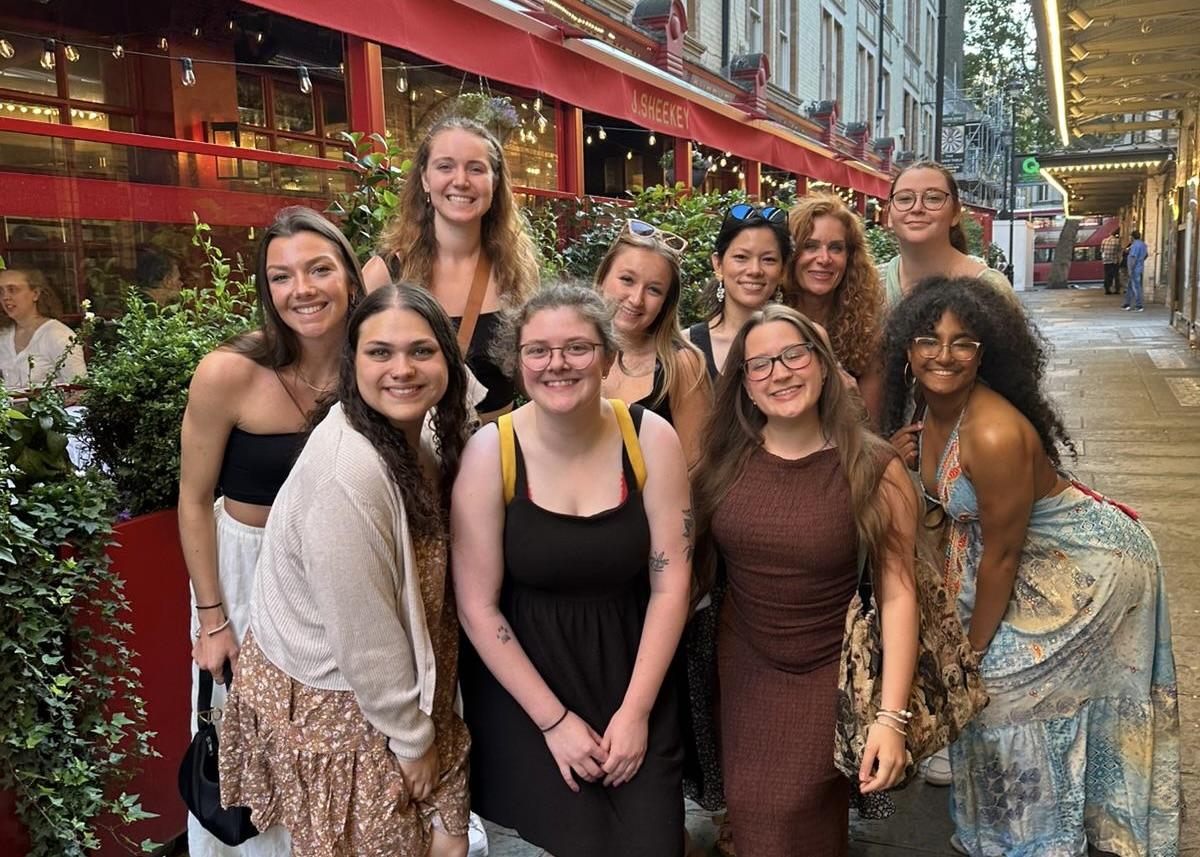Oswego students in  Contemporary Topics in Play Therapy: Trauma (CPS 604) pose for a photo together in London.