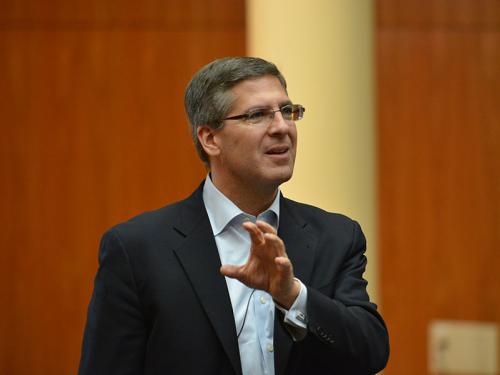 SUNY Oswego alumnus Bob Moritz