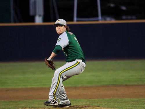 Tim Cronin pitching