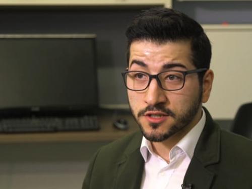 Caglar Yildrim researches smartphone dependency