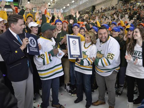 Al Roker presents world record