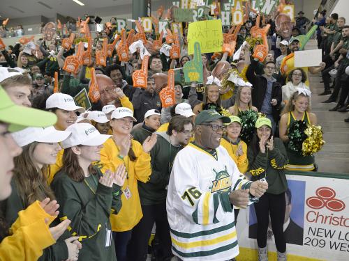 Al Roker and the Oswego family celebrating a world record