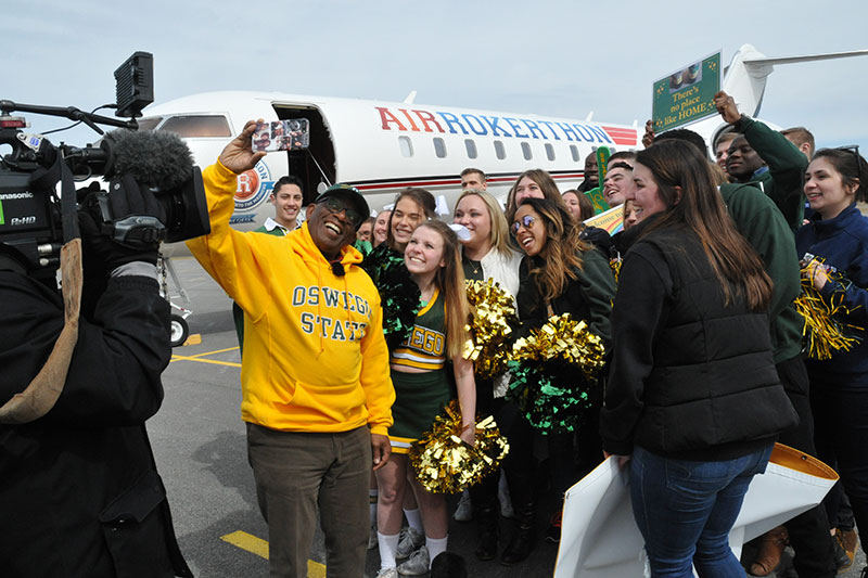 Al Roker at airport