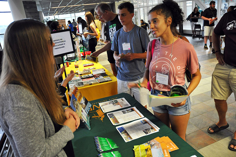 Showcasing Oswego's offerings at Orientation