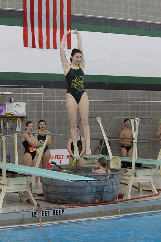 Miranda Frascatore sets 1-meter dive record