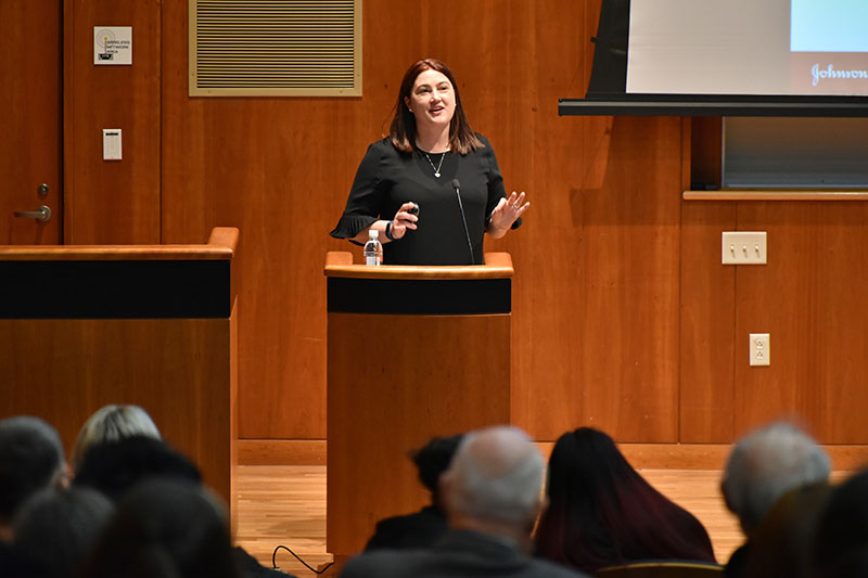 Danielle Gilbert-Perper delivers Silveira Lecture on seizing opportunities