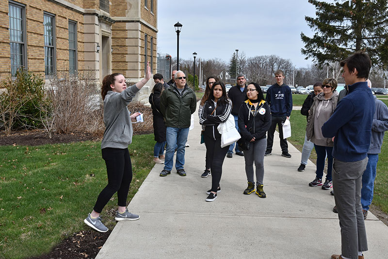 Emma Hulsing leads admissions tour