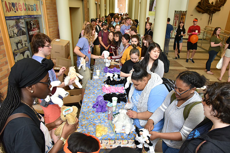 Students make their own stuffed animals at OzFest
