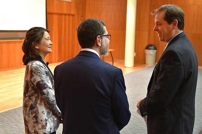 Brief discussion before Year of Korea opening ceremony