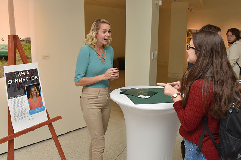 Alicia Daddario speaks to students at networking event