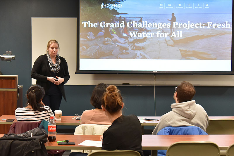 Caitlin Moriarty of Tech Garden leads students in an ideation workshop