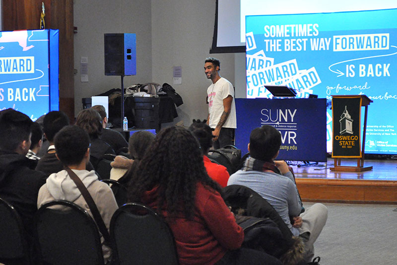 Zeke Thomas gives inspirational talk to attends of SUNY's Got Your Back