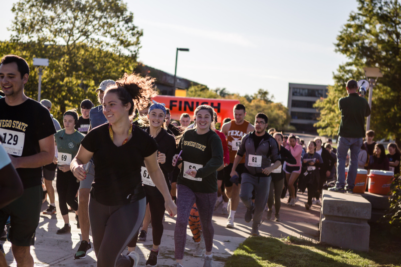 Students take part in Pumpkin Run/Walk fundraiser for Blessings in a Backpack