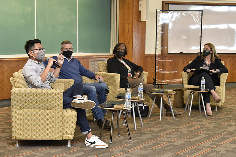 A panel of distinguished alumni discussed "Building Communities Through Entrepreneurship" for the School of Business Alumni Symposium during Founder's Weekend.