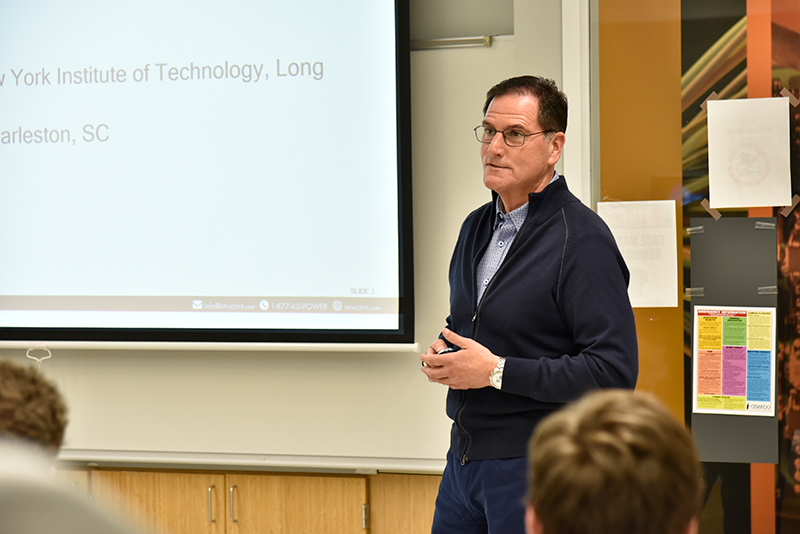 Mark Marano, a 1984 SUNY Oswego business administration alumnus 1 and CEO of Structural Integrity Associates, Inc. in North Carolina, was a featured guest presenter Nov. 2 in the electrical and computer engineering senior seminar course.