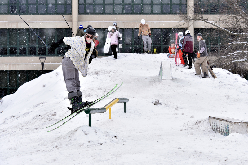 The Oswego Ski and Snowboard Club hosted another successful Rail Jam Feb. 18 in the academic quad near Lanigan Hall. Skiers and boarders of all skill levels were invited to participate and show off some tricks for some fun winter recreation. Club vice president Quinn Ames is pictured skiing along a rail.