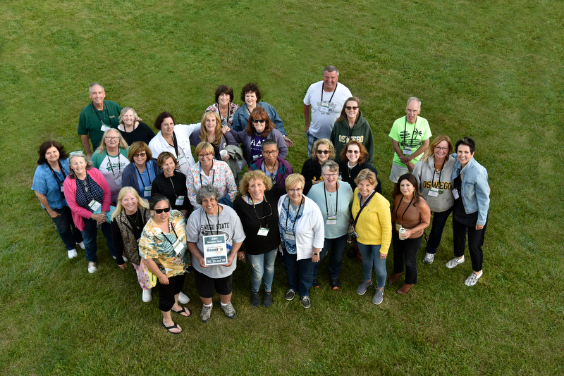 The 40th cluster Reunion group photo invited participation from the classes of 1980, 1981 and 1982 at the Welcome Back BBQ at Fallbrook.