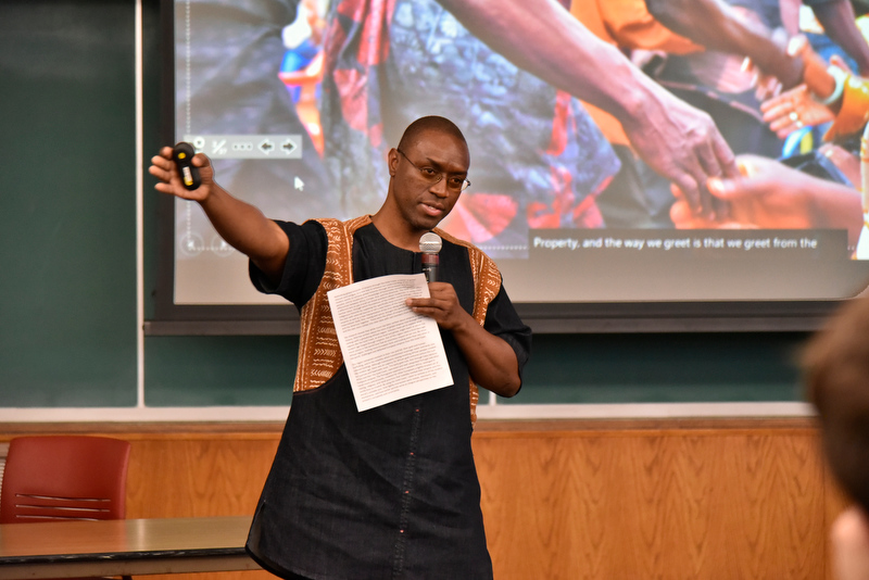 Kwasi Konadu talks Sept. 20 to a Park Hall lecture hall audience on “Ghana and the Gold Coast of Africa” in a presentation hosted by SUNY Oswego's Institute for Global Engagement and History Department during IGE's Year of Ghana celebration.