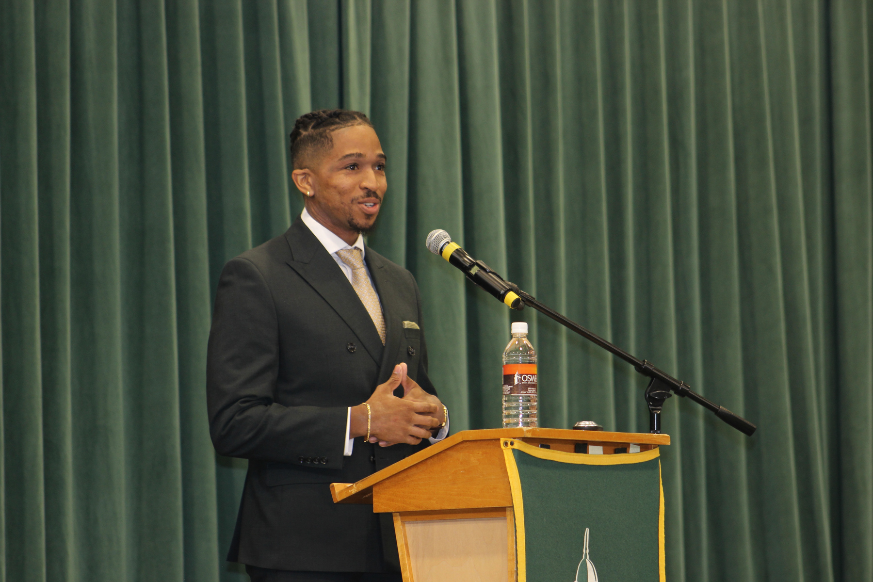 The 37th ALANA Conference included a Saturday keynote speech by Justin Brantley '15, M'16 in Marano Campus Center on Sept. 30. The luncheon with Brantley – now an associate with the Pine Groves Partners firm – was followed by five breakout sessions and then an alumni panel. The conference theme this year was “Planting Seeds for Tomorrow's Leaders.” 