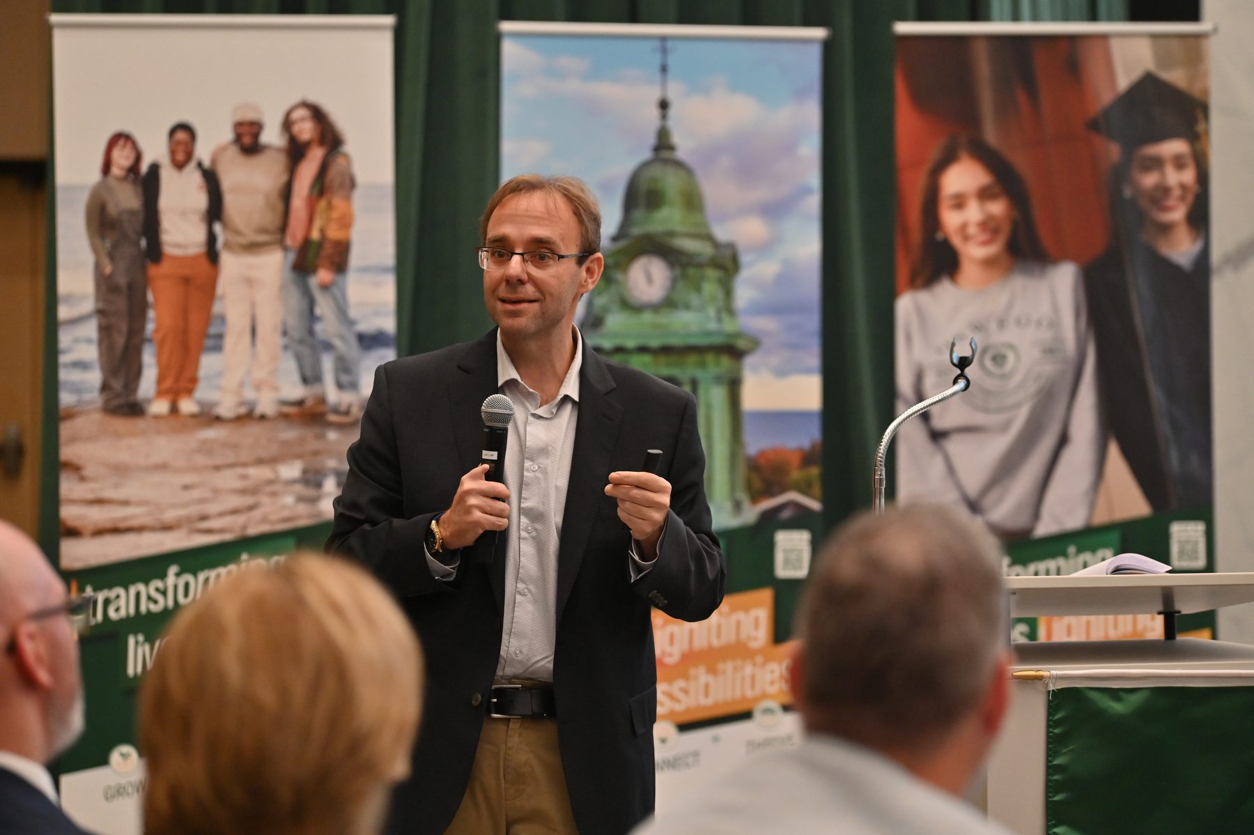 Richard Finger, vice president of enrollment management for CUNY Lehman College, served as the keynote speaker during the Transfer Collaboration Success Summit held on campus Oct. 21.