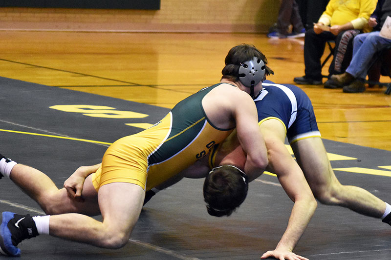 Jordan Bushey wrestling