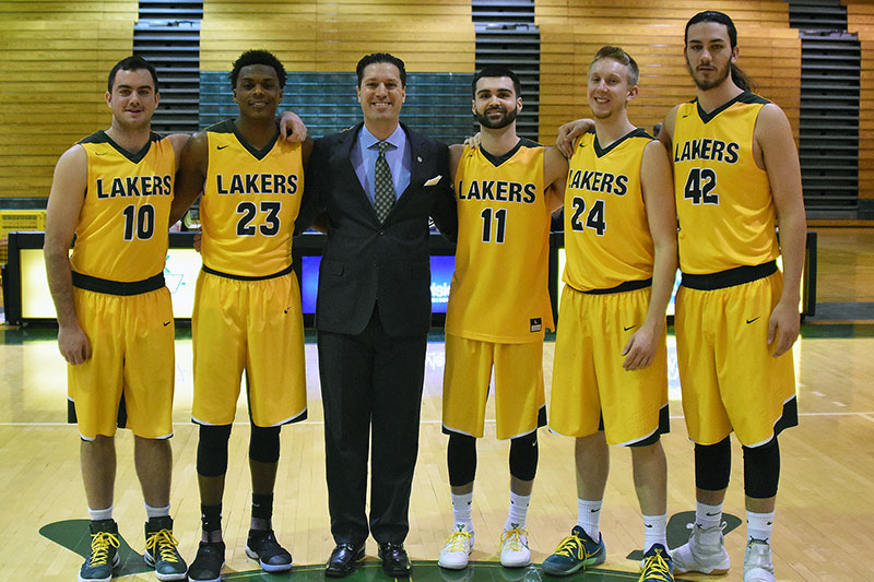 Seniors on men's basketball team