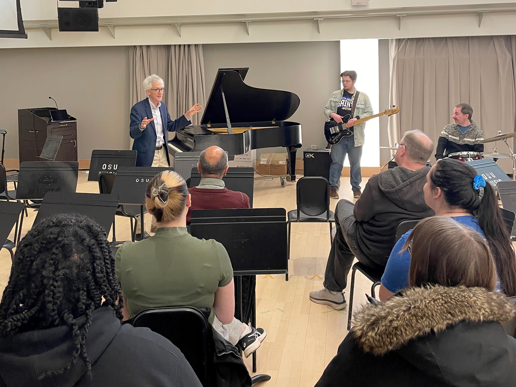 Visiting artist Christopher Azzara, an internationally recognized authority on music improvisation and creativity, led a series of improvisation workshops for students in Tyler Hall on March 24.