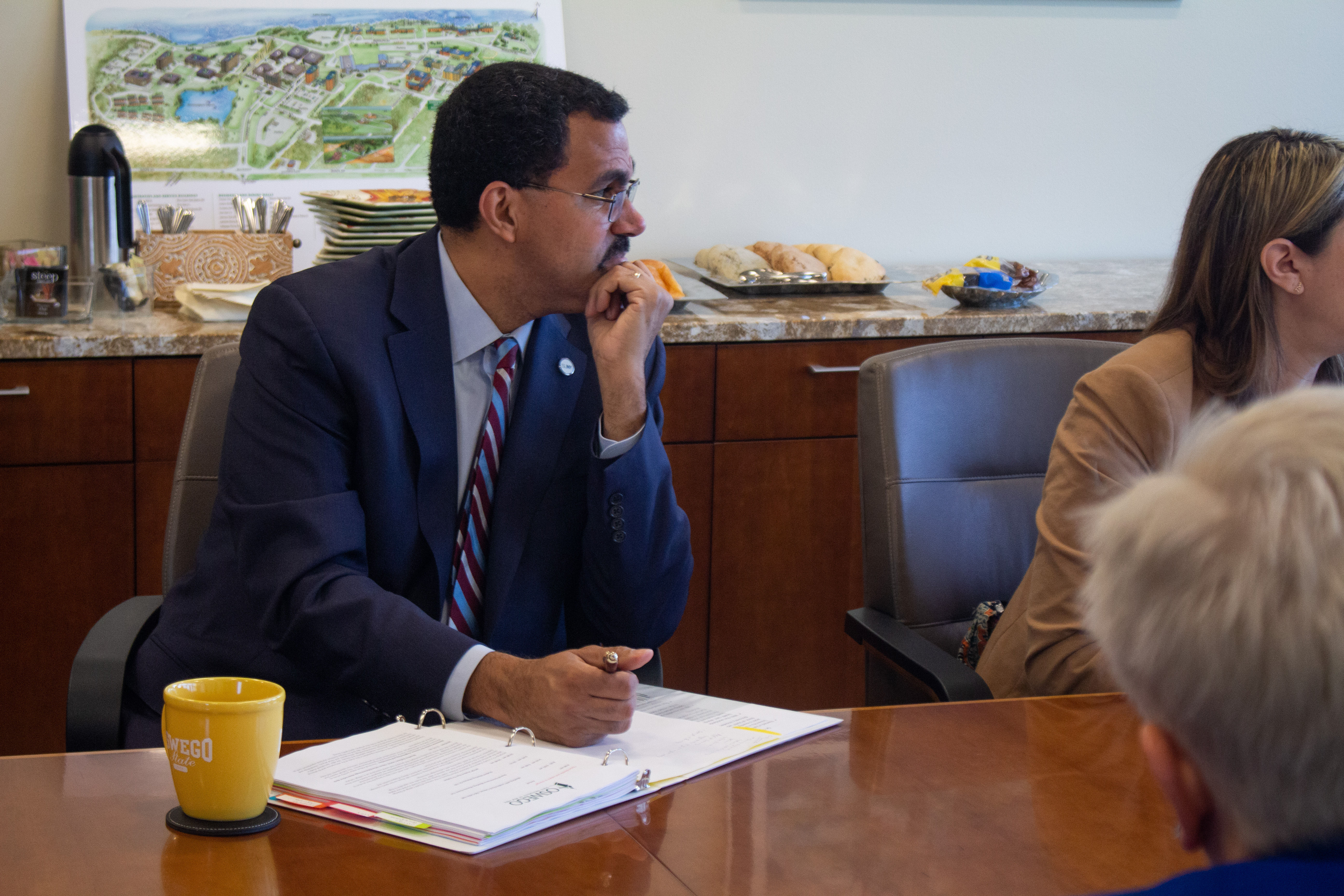 SUNY Chancellor John B. King Jr. met with a wide variety of students, facultly and staff during his visit to SUNY Oswego on April 21. He started the day with meeting with President's Cabinet.