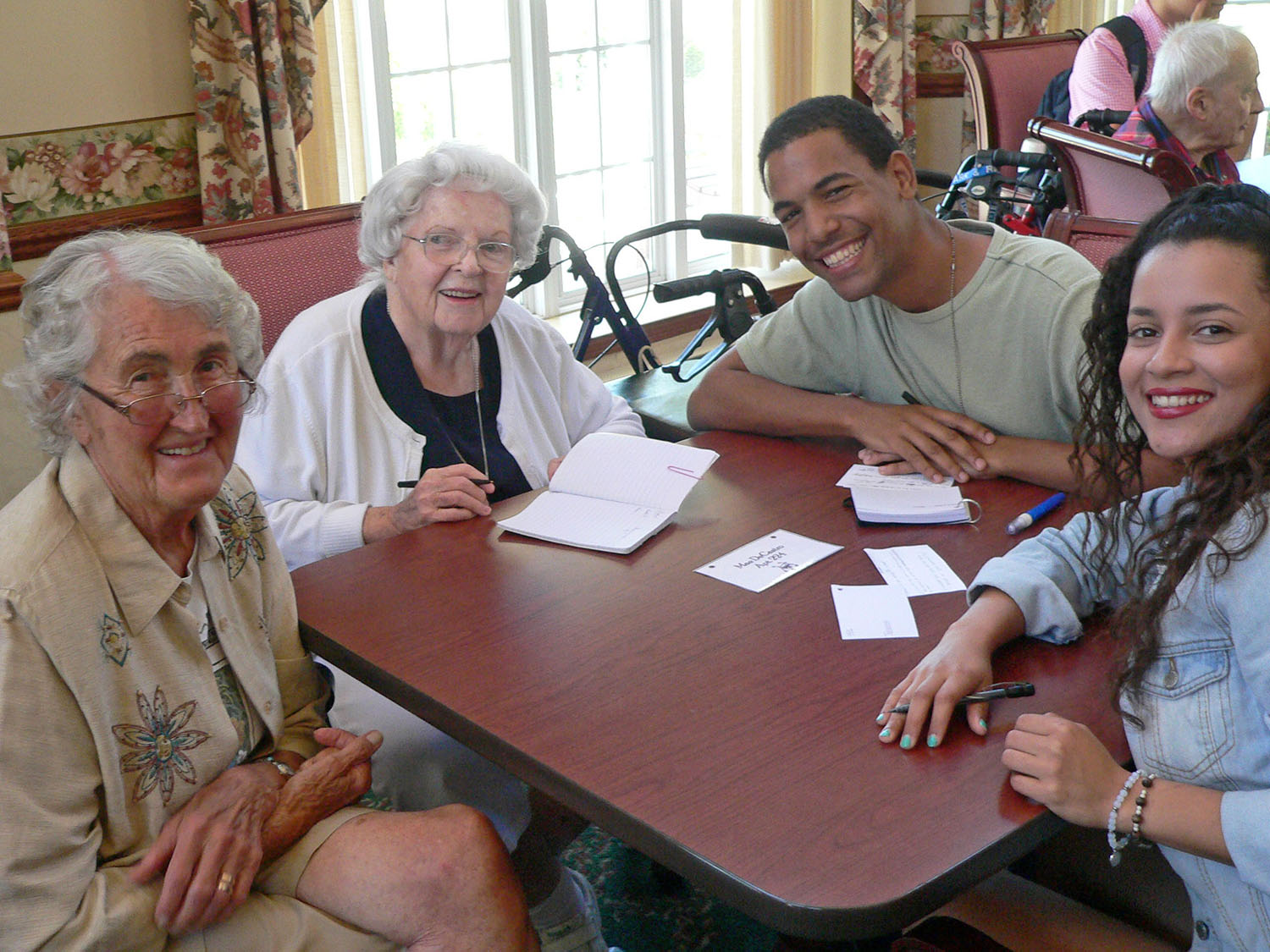 Visiting international students meet with seniors