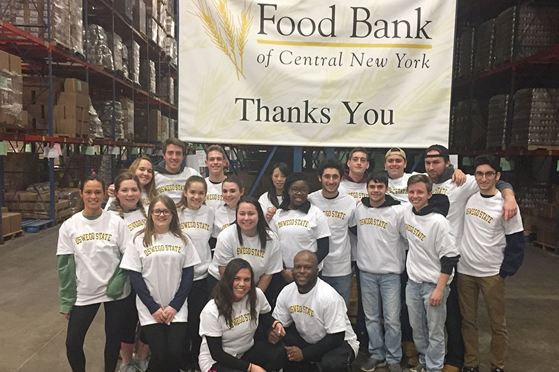 Students, faculty at Food Bank at CNY