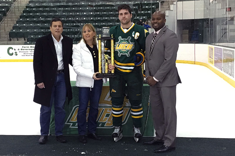 Men's hockey recognized for taking second in Pathfinder tournament