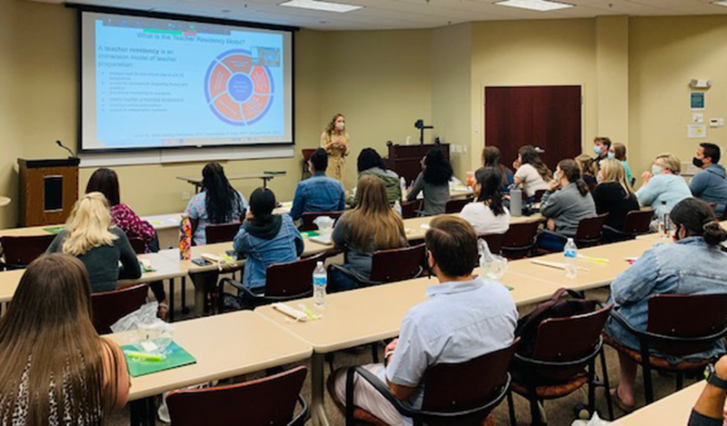 Curriculum and instruction faculty member Doreen Mazzye held a well-attended Teacher Residency Orientation with teacher mentors, building principals and resident teachers in the Syracuse City School District in early September at SUNY Oswego’s Syracuse campus. 