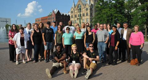 Faculty, staff and Laker Leaders welcome students at SUNY Oswego in Syracuse