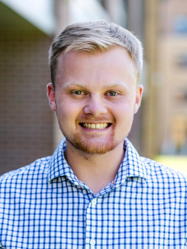 Carson Nedell, Assistant Hall Director