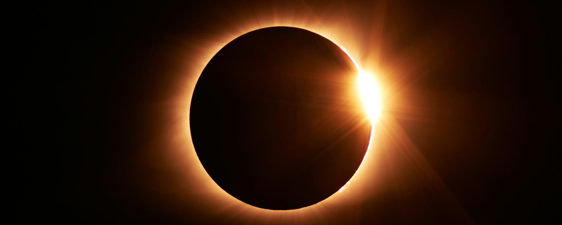 Image of sun entering eclipse in 
