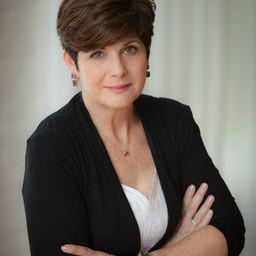 Honors Convocation speaker Joni Daniels